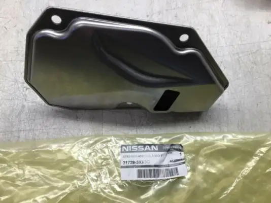 光 NISSAN 31728-3XX0C 31726-6A00A
